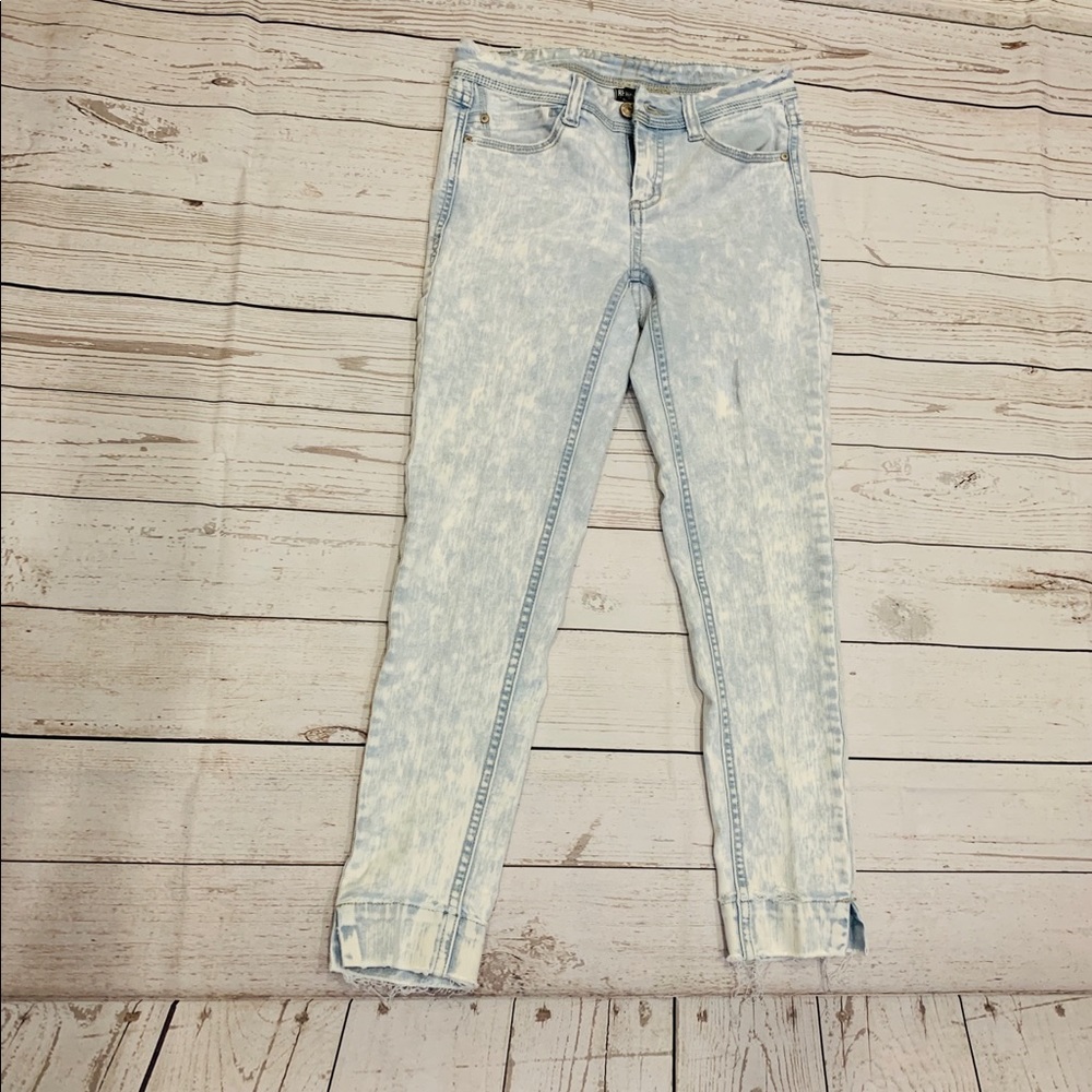 Acid wash skinny jeans